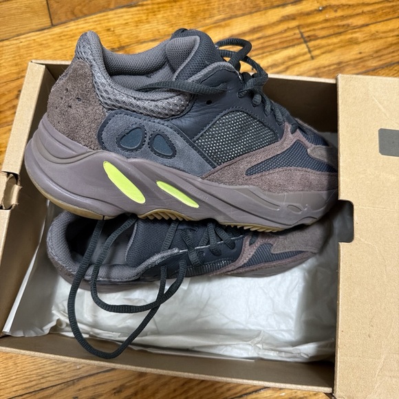 Yeezy Sneakers in Dark Gray and Neon Yellow